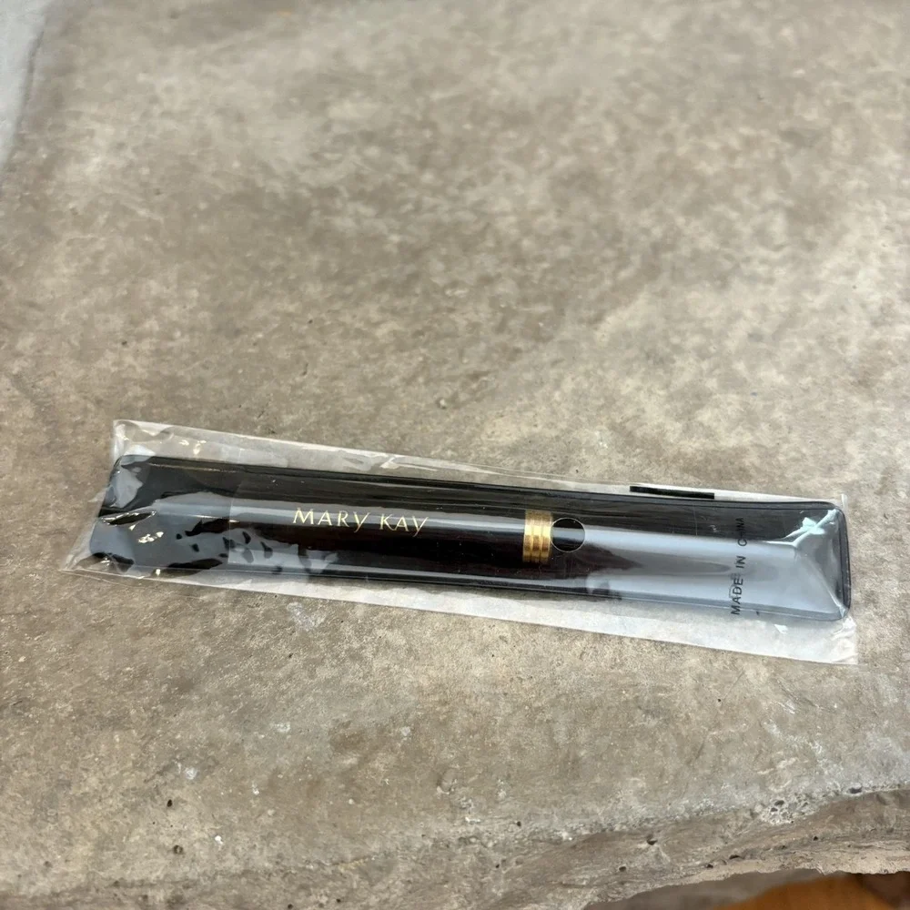 Vintage Mary Kay Retractable Lip Brush with Case Rare New In Package